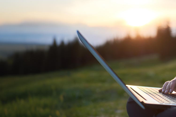 Solax warranty banner